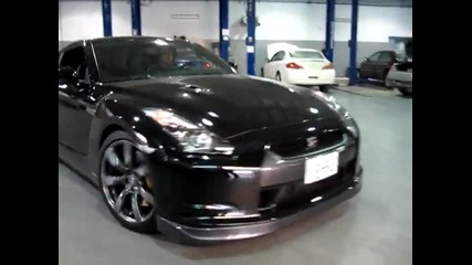 Nissan Gt - R at the Dealer - Kuwait 