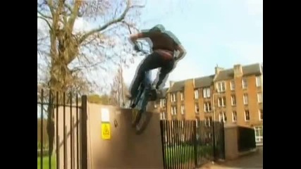 Inspired Bicycles - Danny Macaskill April 2009 (1)