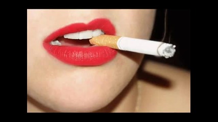 Sisi - Biju Влизам в бара и паля цигара 