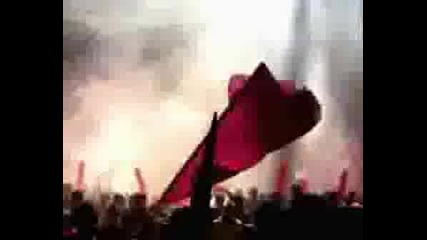 Ac. Milan Ultras Crowd Video In Action - Fossa Dei Leoni