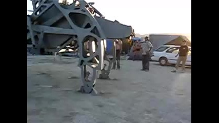 Чудовището Walking Machine 
