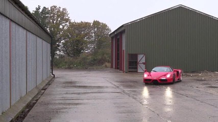 Ferrari Enzo in motion - Ferrari Enzo Drifting