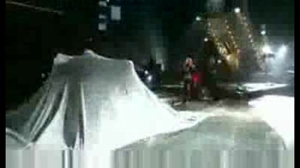 Britney Spears - Oops... I Did It Again ( live - Las Vegas) !!!