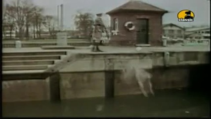 Monty Python - Always Look On The Bright Side Of Life