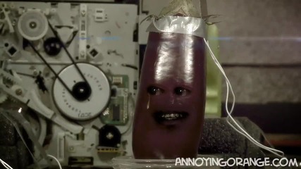 Annoying Orange: Saw