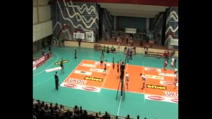 Добруджа е на една победа от финала на волейболното първенство