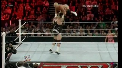 Wwe.raw.04.16.12.част 4