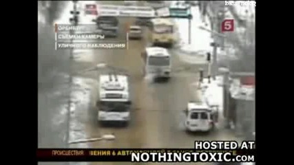 Автобус Блъска Човек 