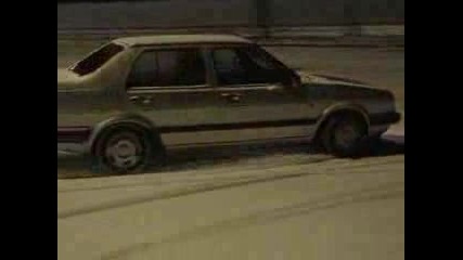 Vw Jetta 4x4 Прави Дрифт На Сняг