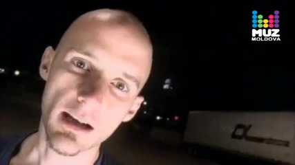 Moby - That's When I Reach For My Revolver (1996)