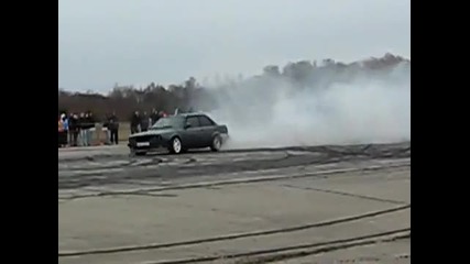 Palenie gumy srebrne Bmw E30 325 