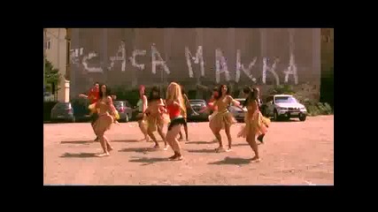 Пародия На Песента На Шакира Waka Waka - Divertis Imnul Crizei ( Kaka Maka ) 