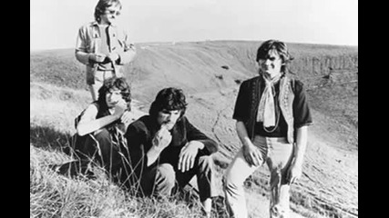 Traffic - Walking In The Wind 