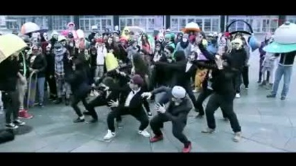 Harlem Shake Vs. Gangnam Style