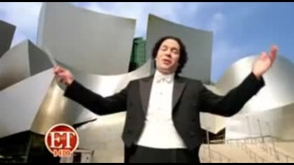 Реклама за Калифорния - Jonas Brothers, Kim Kardashian, Betty White и други 