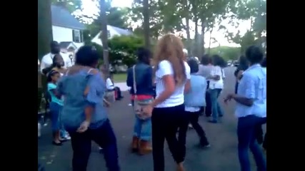 Beyonce танцува на парти посветено на майката на Джей Зи