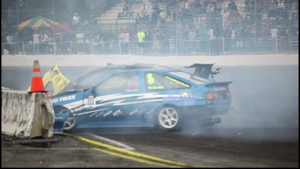 Лека катастрофа във Formula Drift 