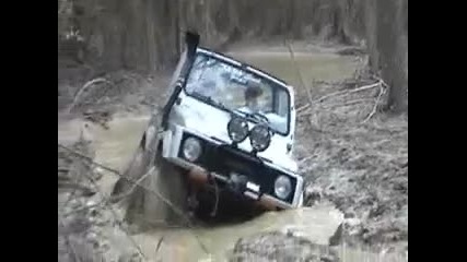 Suzuki Samurai Off-road