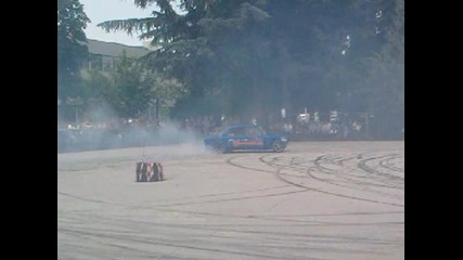 Otnovo ludata Lada