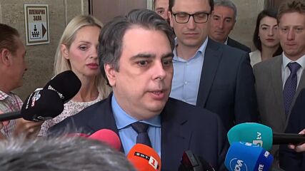 Асен Василев: Работим за общ вот на недоверие с ДБ, който да внесем през септември