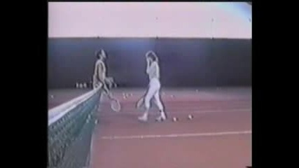 Тенис Топка В Лицето