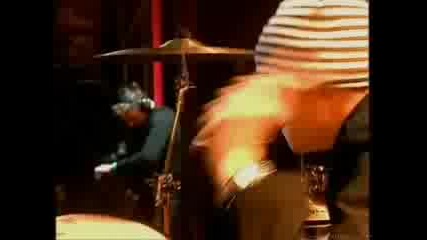 Muse - Time Is Running Out [brits Promo Live 2004]