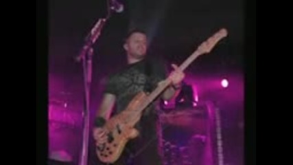 Three Days Grace - Riot