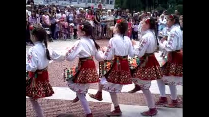 Първоюнски концерт на ансамбъл "габровче"
