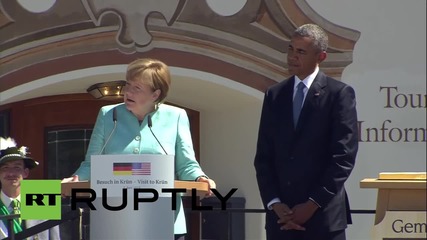 Germany: Obama and Merkel exchange warm words at Bavarian folk festival