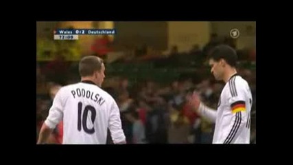 Podolski schlgt Ballack