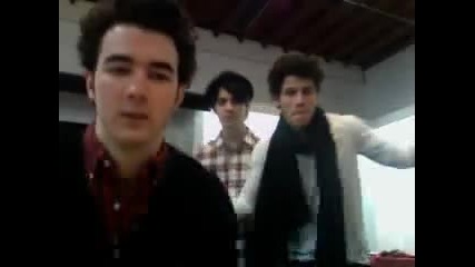 Jonas Brothers' Live Chat (2_21_09) - Part 1