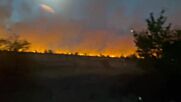 Огромен пожар бушува край Костинброд, огънят се вижда от километри (ВИДЕО+СНИМКИ)