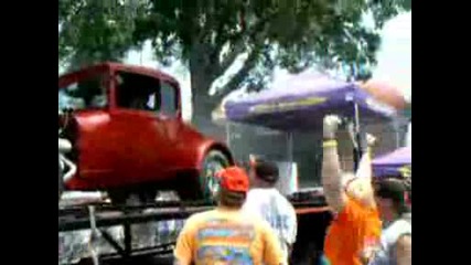 1000hp Hot Rod Jumps out off the dyno
