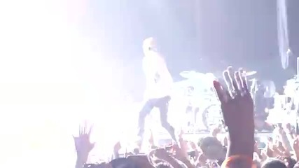 30 seconds to mars - Closer to the edge - [live 08.06.2010 - Tilburg 013]