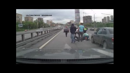 Черна Mazda убиец катастрофа на Проспект Мира 13.05.2012