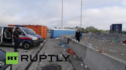 Austria: Refugees continue to arrive at makeshift camp in Nickelsdorf