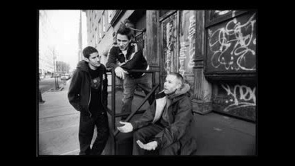 Beastie Boys - Paul Revere