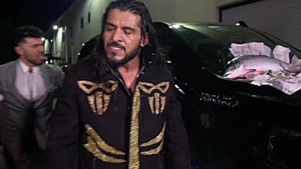 Tony D’Angelo leaves a present for Legado del Fantasma: WWE NXT, April 19, 2022