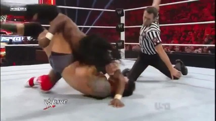 Diving Crossbody - Kofi Kingston