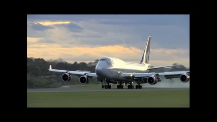 Боинг 747 каца в Манчестър [hd]