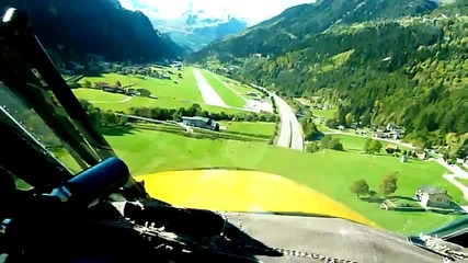 Hawker Hunter кацане в Ambri, Швейцария