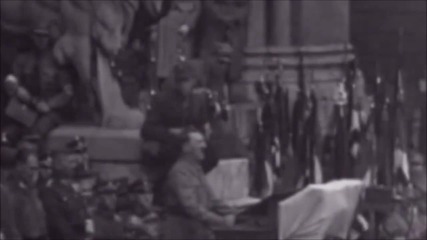 Адолф Хитлер държи реч в Мюнхен на 9,11,1923г. 'революционния ден' Бирения пуч