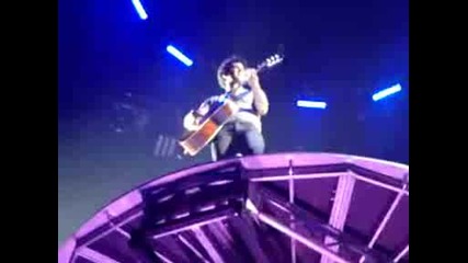Jonas Brothers - Gotta Find You - Detroit 7/26/09 World Tour