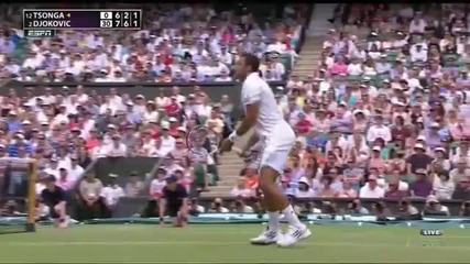 най - добрата точка от мача Tsonga vs Djokovic - Wimbledon 2011