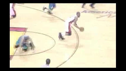 Dwyane Wade dunks it!