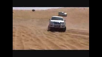 Toyota Land Cruiser - Най - добрата Off Road машина правена някога на свобода в пустинята 