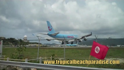 Боинг 747 екстремно кацане St. Maarten 