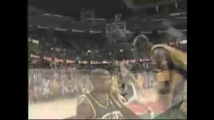 Kobe destroys Ray Allen 