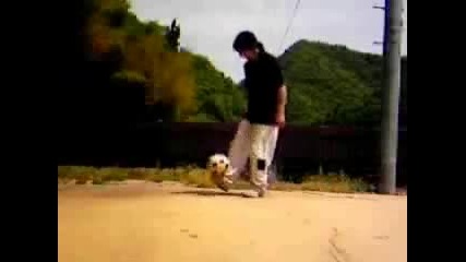 Супер футболни трикове, изпълнени от жена !!!