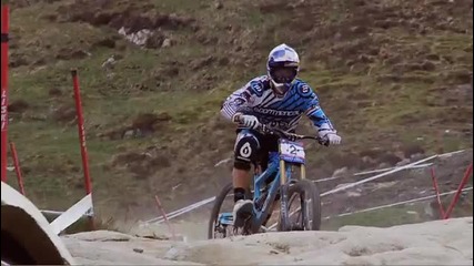 Fox Racing Shox riders at 2010 Wc 2 - Ft. William 